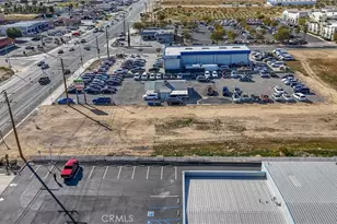 28 Palmdale Rd, Victorville, CA 92392 - Photo 1