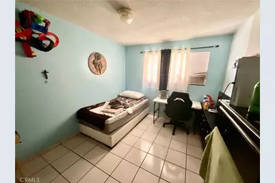 4766 Hammel, Los Angeles, CA 90022 - Photo 18