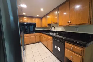 3500 W Manchester, Inglewood, CA 90305 - Photo 10