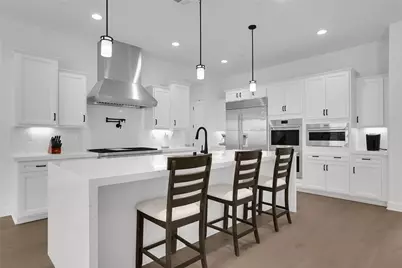 21303 Rockview Terrace, Chatsworth, CA 91311 - Photo 2