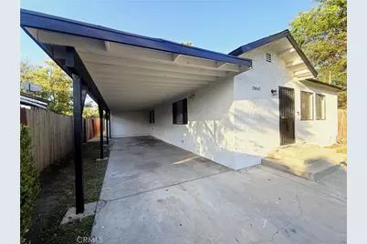 21047 Runnymede Street, Canoga Park, CA 91303 - Photo 2