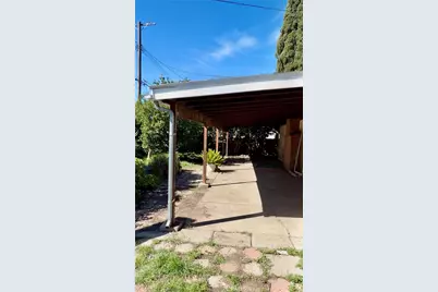 11251 Dronfield, Pacoima, CA 91331 - Photo 20