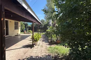 11251 Dronfield, Pacoima, CA 91331 - Photo 18