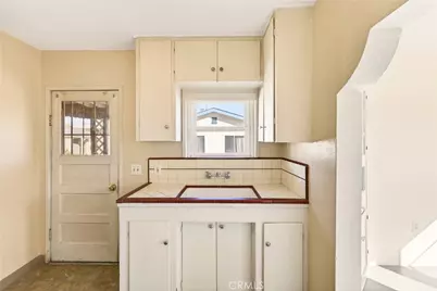 1065 Stevenson #A &amp; B, Colton, CA 92324 - Photo 6