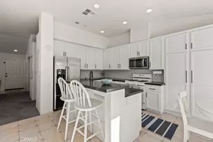 565 Rosalinda Dr, Oxnard, CA 93030 - Photo 8