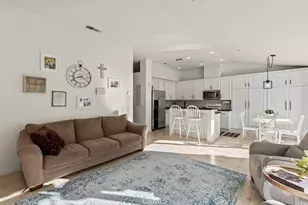 565 Rosalinda Dr, Oxnard, CA 93030 - Photo 18