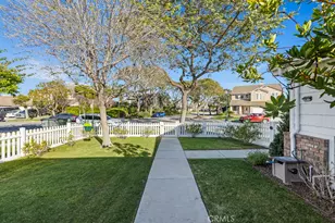 565 Rosalinda Dr, Oxnard, CA 93030 - Photo 2