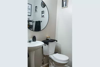 13687 Dellwood Road, Victorville, CA 92392 - Photo 12