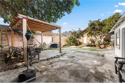 1218 W 69th, Los Angeles, CA 90044 - Photo 18