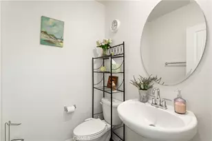 8476 Perada, Jurupa Valley, CA 92509 - Photo 12