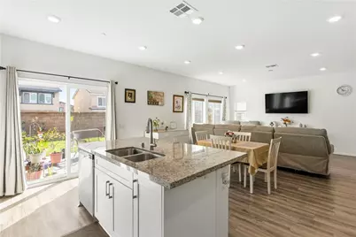 8476 Perada, Jurupa Valley, CA 92509 - Photo 10