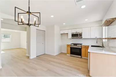 4063 Honeysuckle Street, Riverside, CA 92501 - Photo 10