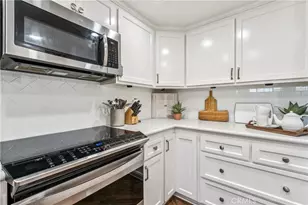 135 E Cypress Ave, Redlands, CA 92373 - Photo 16