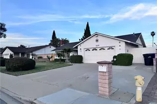 2839 S Castle Harbour, Ontario, CA 91761 - Photo 2