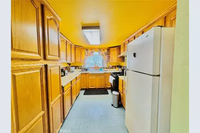 812 E 8th Street, Long Beach, CA 90813 - Photo 12