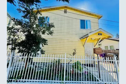 812 E 8th Street, Long Beach, CA 90813 - Photo 2