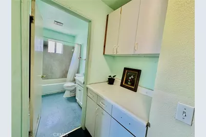 812 E 8th Street, Long Beach, CA 90813 - Photo 36