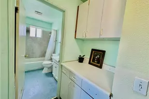 812 E 8th St, Long Beach, CA 90813 - Photo 36