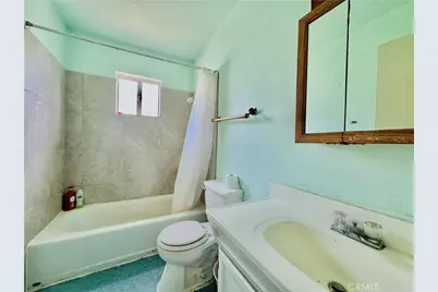 812 E 8th Street, Long Beach, CA 90813 - Photo 38