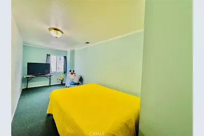 812 E 8th Street, Long Beach, CA 90813 - Photo 32