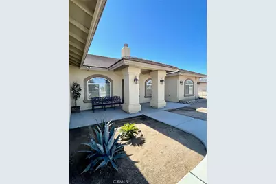 16091 Lime, Hesperia, CA 92345 - Photo 2