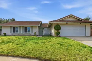 15 Naomi, Redlands, CA 92374 - Photo 2