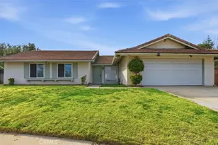 15 Naomi, Redlands, CA 92374 - Photo 1