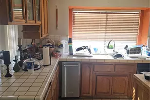 18141 Country Glen Ln, Victorville, CA 92395 - Photo 4