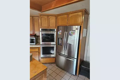 18141 Country Glen Lane, Victorville, CA 92395 - Photo 2