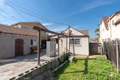 3960 Brighton, Los Angeles, CA 90062 - Photo 16