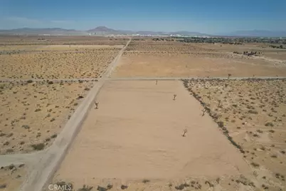 26 Auburn Avenue, Adelanto, CA 92301 - Photo 8