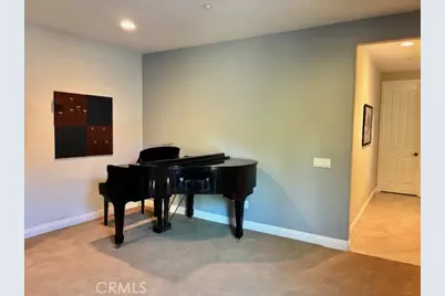 3374 Crosspointe Court, Simi Valley, CA 93065 - Photo 12