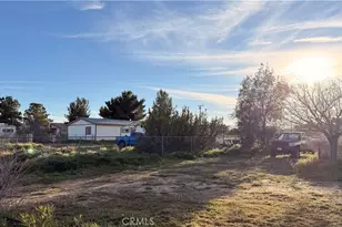 13958 Sage, Oak Hills, CA 92344 - Photo 4