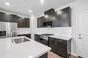 9821 Crossbay Loop, Jurupa Valley, CA 92509 - Photo 14