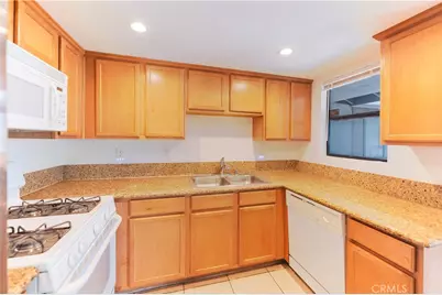 1317 Massachusetts Avenue #202, Riverside, CA 92507 - Photo 10