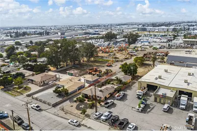 10180 Redwood, Fontana, CA 92335 - Photo 42