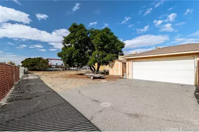 10180 Redwood, Fontana, CA 92335 - Photo 34