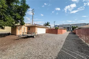 10180 Redwood, Fontana, CA 92335 - Photo 40