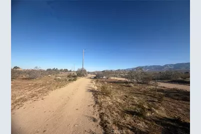 31020 Pawnee Road, Lucerne Valley, CA 92356 - Photo 4