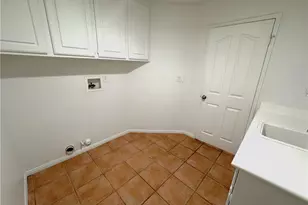 28931 Canyon Oak Pl, Saugus, CA 91390 - Photo 10