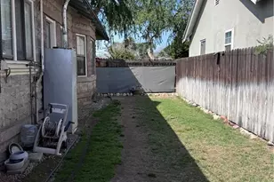 404 N 9th Ave, Upland, CA 91786 - Photo 22