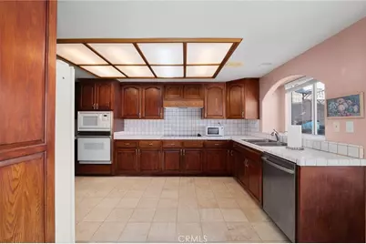 1677 Laurelwood Avenue, Colton, CA 92324 - Photo 18
