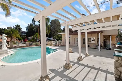 1677 Laurelwood Avenue, Colton, CA 92324 - Photo 38