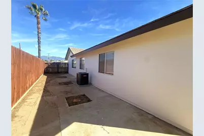 807 E Etiwanda Avenue, Rialto, CA 92376 - Photo 20
