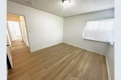 8712 S 11th Avenue, Inglewood, CA 90305 - Photo 10