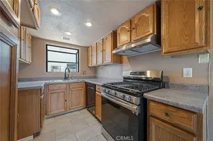 340 E Washington Blvd, Pasadena, CA 91104 - Photo 8