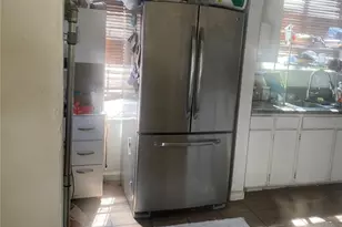 8725 S Denker, Los Angeles, CA 90047 - Photo 12