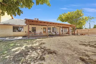 7854 Oak Hills Rd, Oak Hills, CA 92344 - Photo 34