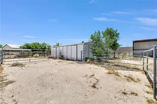 7854 Oak Hills Rd, Oak Hills, CA 92344 - Photo 50