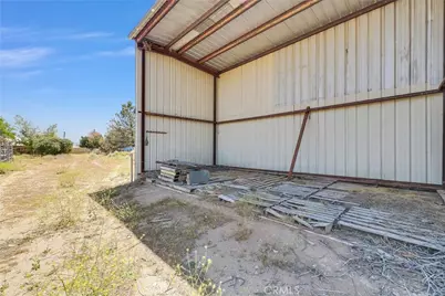 7854 Oak Hills Rd, Oak Hills, CA 92344 - Photo 58